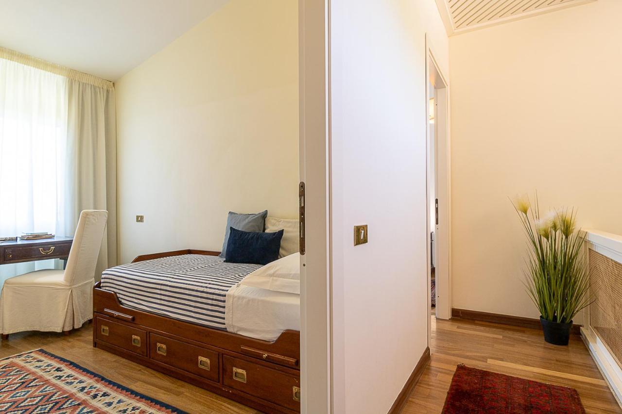 Villa Caterina La Maddalena  Екстериор снимка