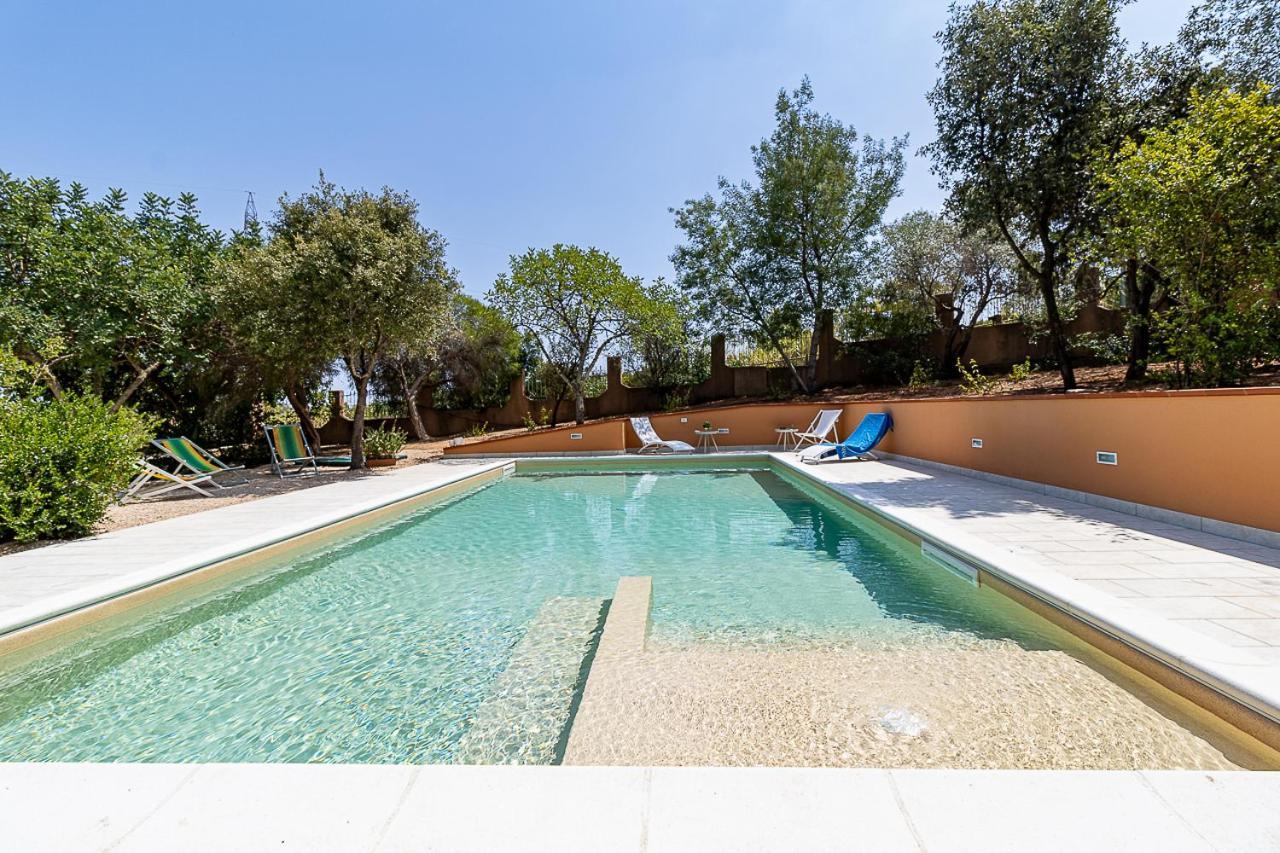 Villa Caterina La Maddalena  Екстериор снимка