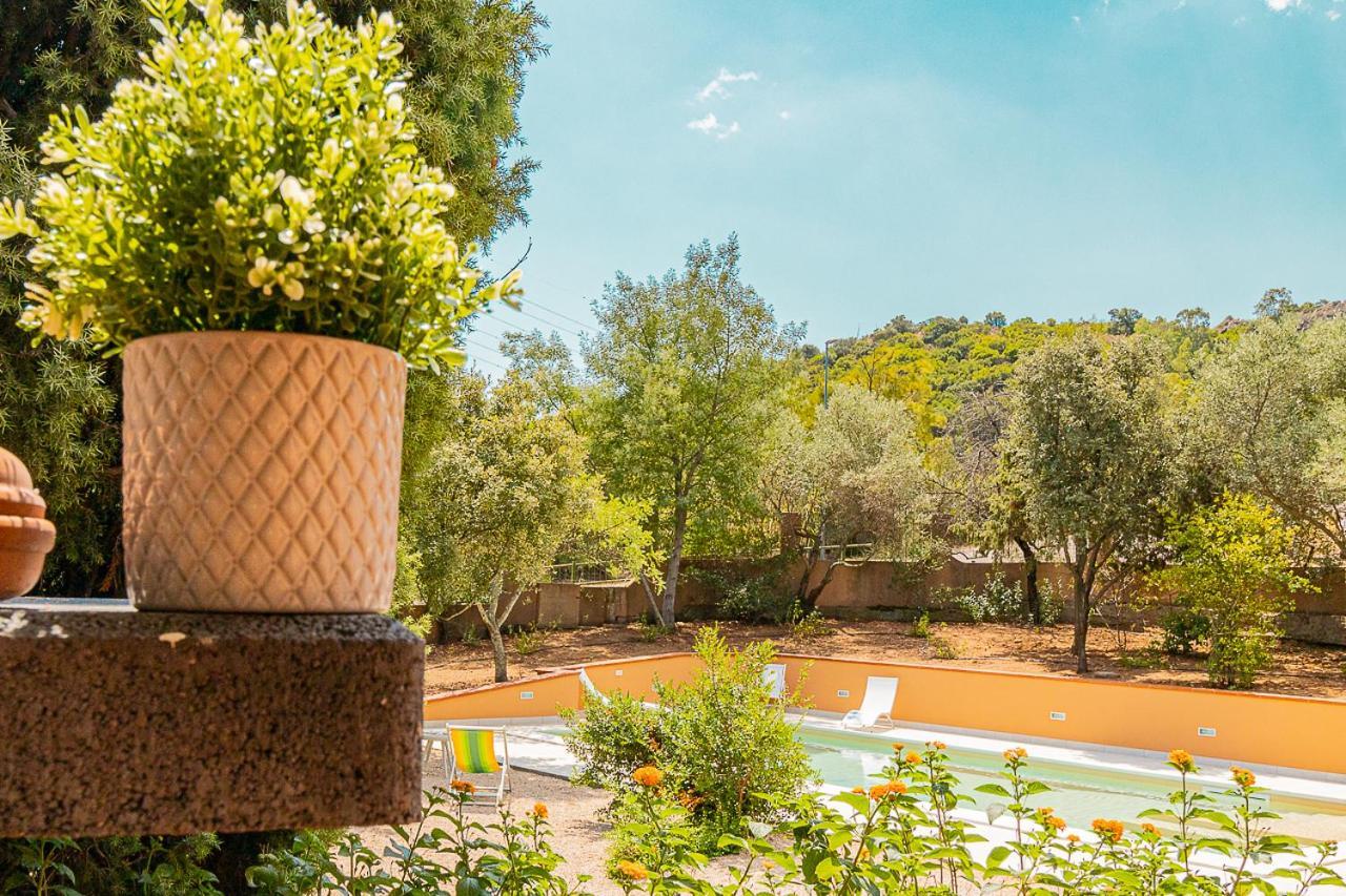 Villa Caterina La Maddalena  Екстериор снимка